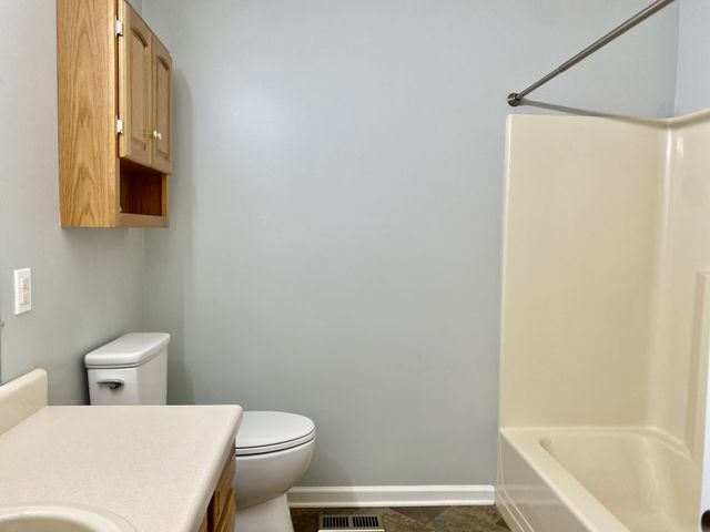 49 Thunder Ridge Ct, Mcminnville, TN 37110