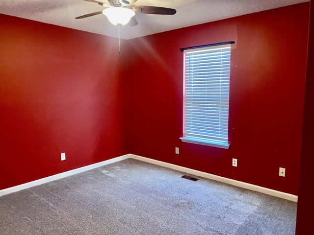 49 Thunder Ridge Ct, Mcminnville, TN 37110