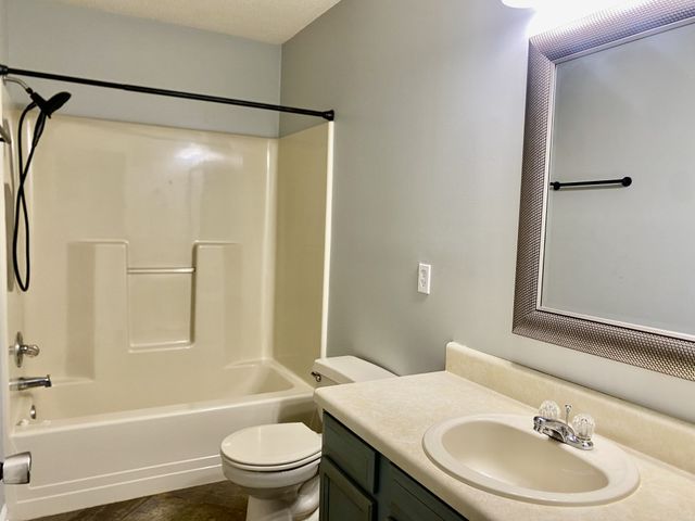 49 Thunder Ridge Ct, Mcminnville, TN 37110