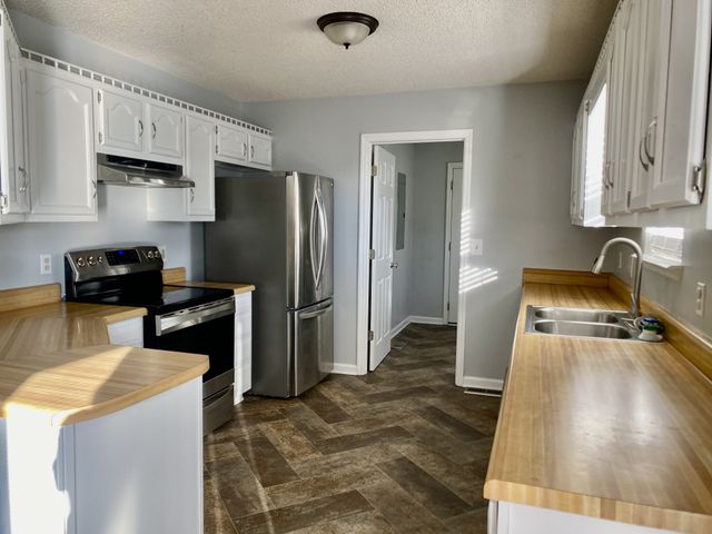 49 Thunder Ridge Ct, Mcminnville, TN 37110