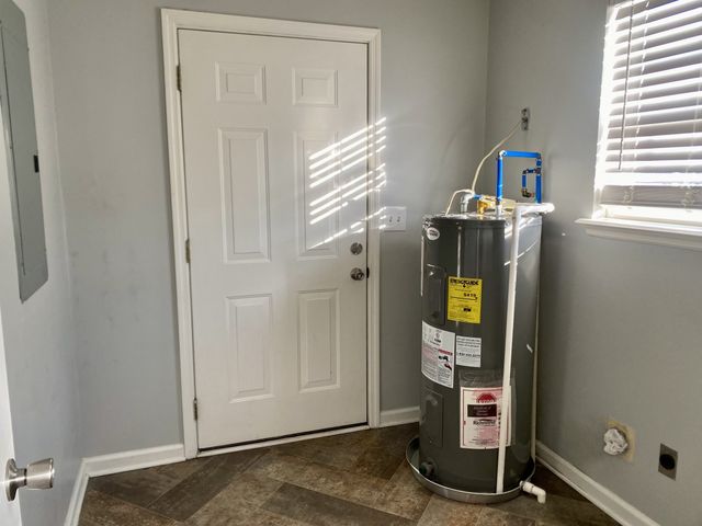 49 Thunder Ridge Ct, Mcminnville, TN 37110