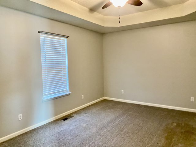 49 Thunder Ridge Ct, Mcminnville, TN 37110