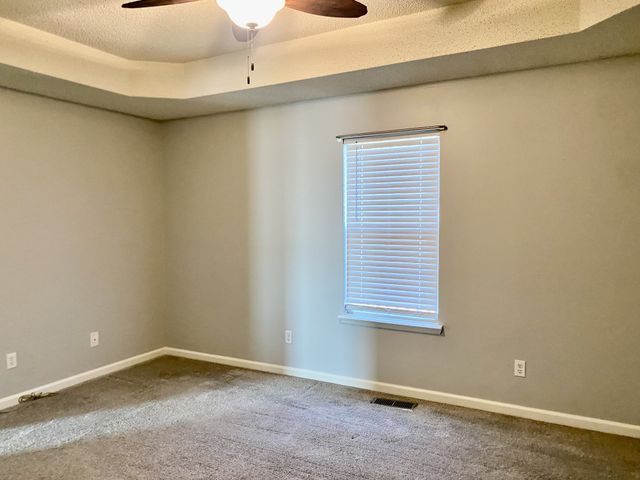 49 Thunder Ridge Ct, Mcminnville, TN 37110