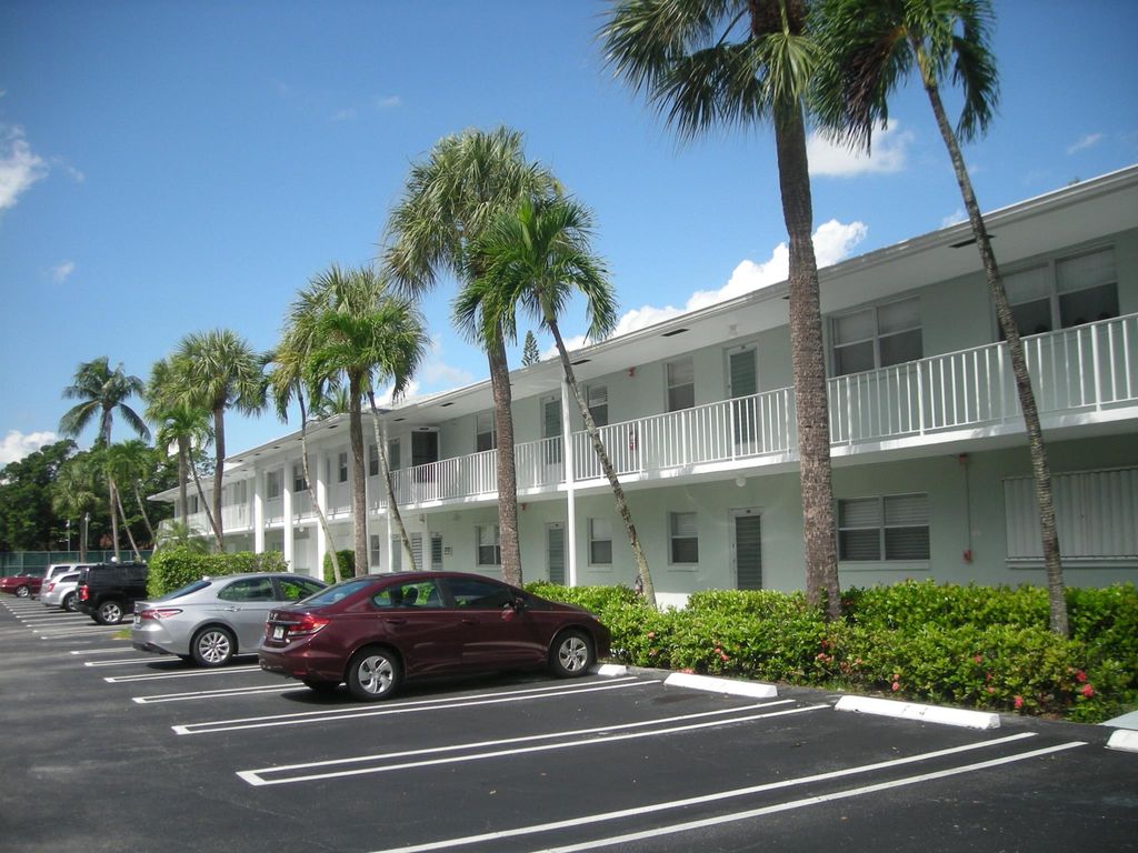 2600 SW 22nd Avenue 903, Delray Beach, FL 33445