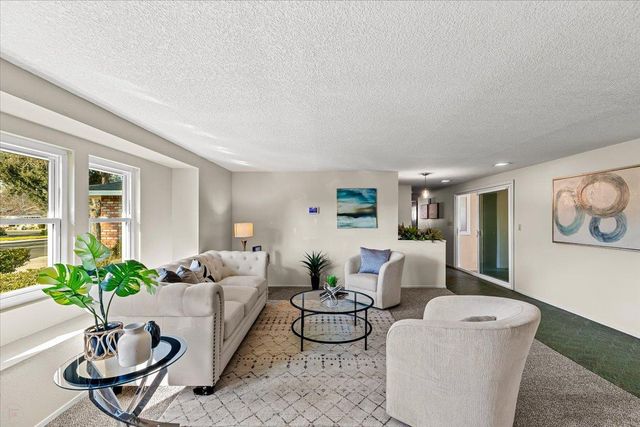 3724 Columbine Dr, Modesto, CA 95356