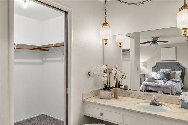 3724 Columbine Dr, Modesto, CA 95356