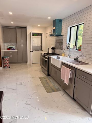 130 Mello Lane, Toms River, NJ 08753