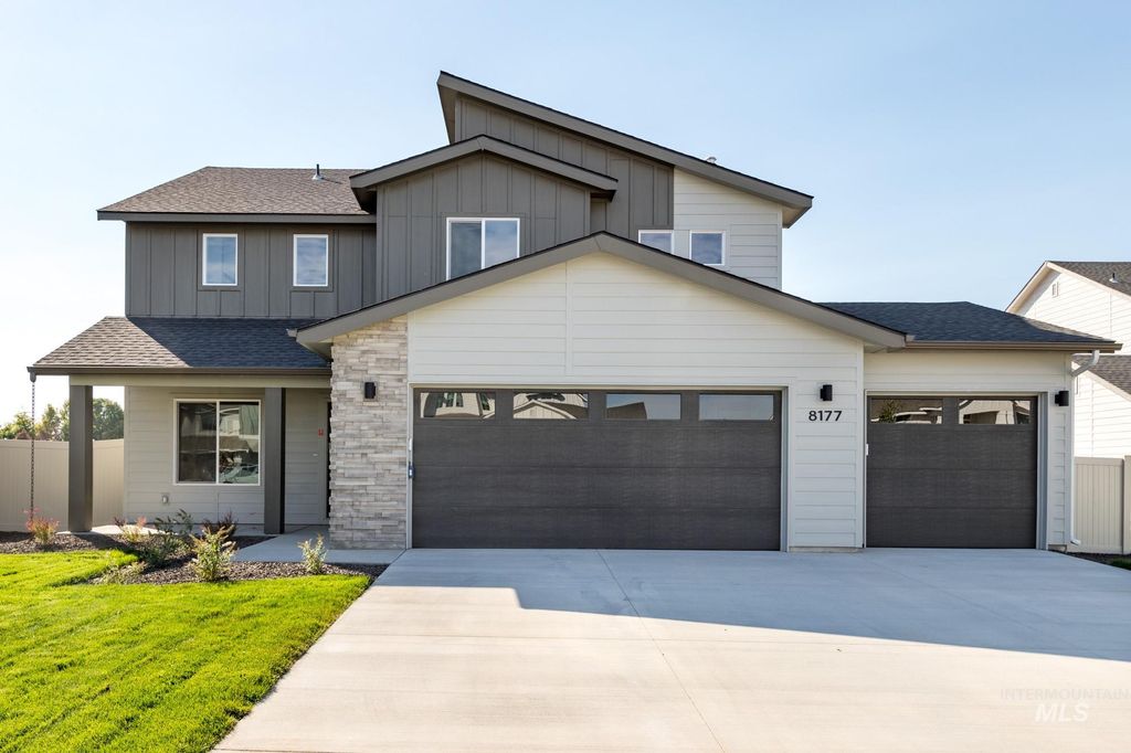 6692 S Orofino Creek Pl, Meridian, ID 83642