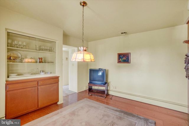 47 ROCKS RD, Fawn Grove, PA 17321