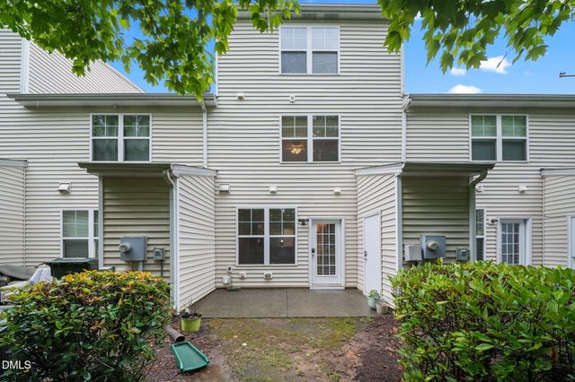 3015 Berkeley Springs Place, Raleigh, NC 27616