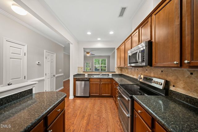 3015 Berkeley Springs Place, Raleigh, NC 27616
