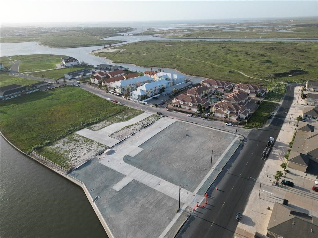 14918 PORTSIDE Dr, Corpus Christi, TX 78418 — photo 3