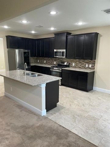 18231 Willow Edge Drive, Tomball, TX 77375