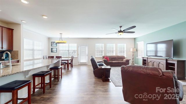 1909 Sapphire Meadow Drive, Fort Mill, SC 29715