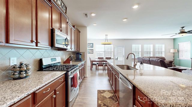 1909 Sapphire Meadow Drive, Fort Mill, SC 29715