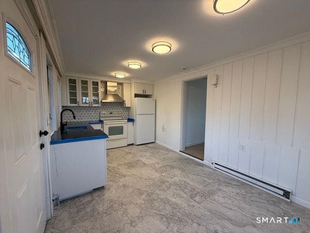 615 East Main Street, Meriden, CT 06450