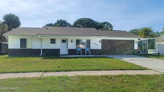 1315 Dexter Drive W, Port Orange, FL 32129