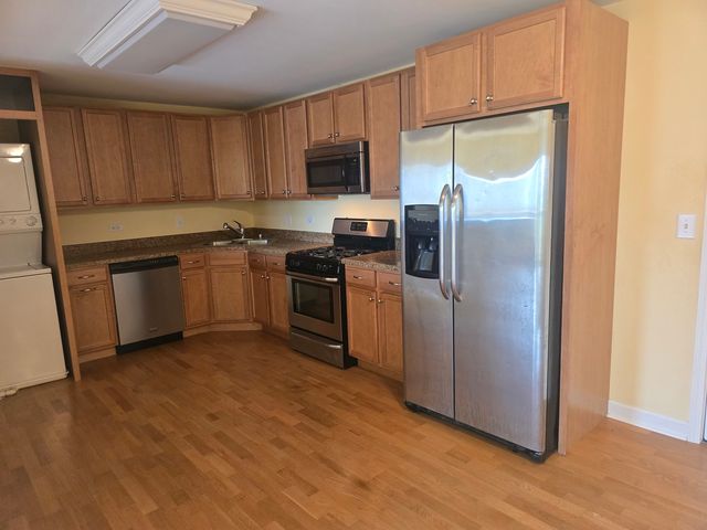 300 Opatrny Drive 222, Fox River Grove, IL 60021