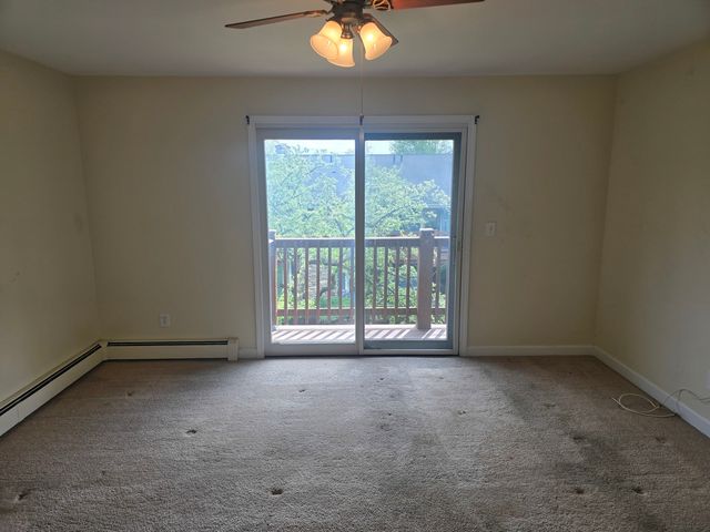 300 Opatrny Drive 222, Fox River Grove, IL 60021