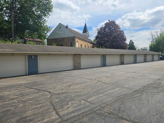300 Opatrny Drive 222, Fox River Grove, IL 60021