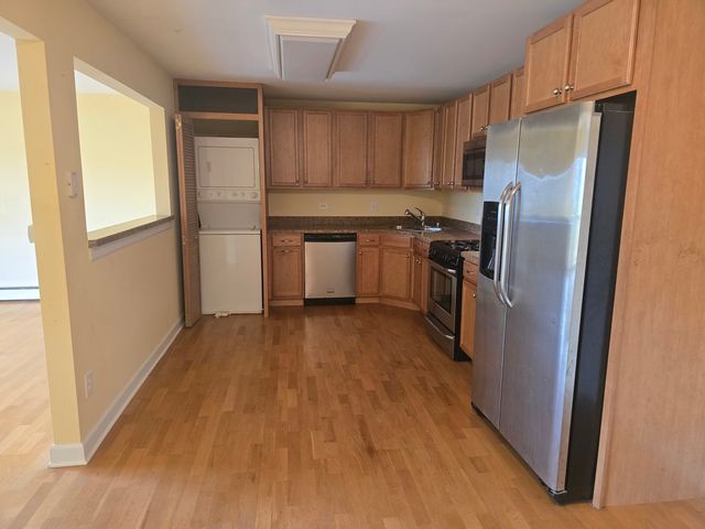 300 Opatrny Drive 222, Fox River Grove, IL 60021