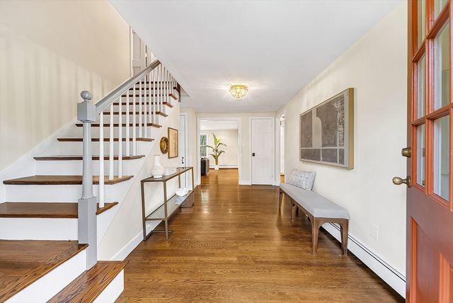 6 Brewster Rd, Wayland, MA 01778
