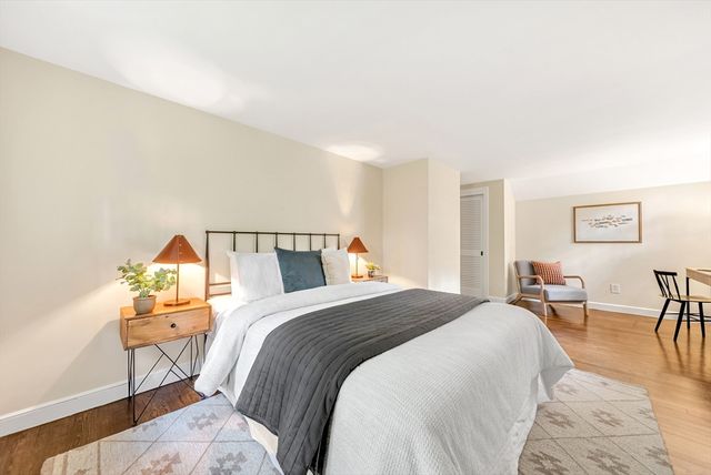 6 Brewster Rd, Wayland, MA 01778