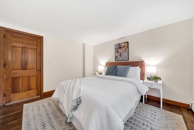 6 Brewster Rd, Wayland, MA 01778