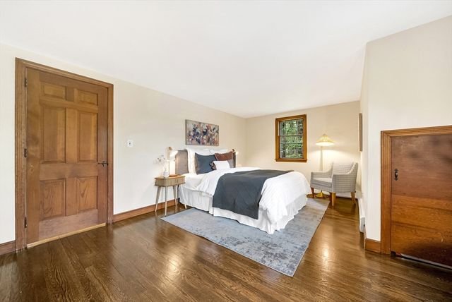 6 Brewster Rd, Wayland, MA 01778