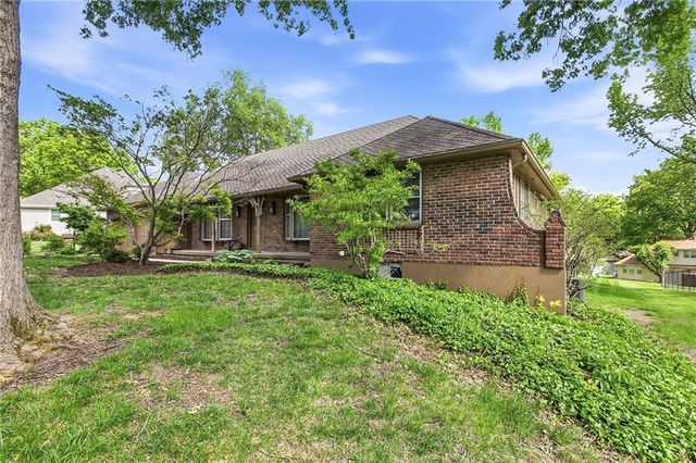 14818 E Covington Road, Independence, MO 64055