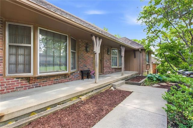 14818 E Covington Road, Independence, MO 64055