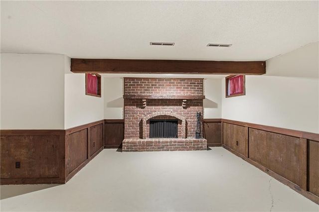 14818 E Covington Road, Independence, MO 64055