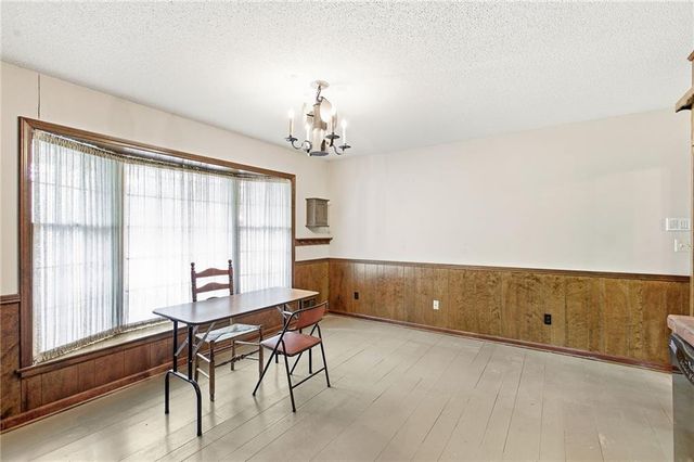 14818 E Covington Road, Independence, MO 64055