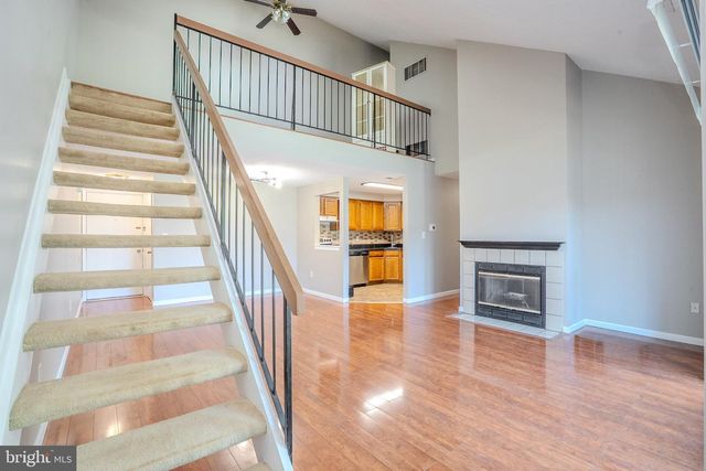 8304 TAMARRON DR, Plainsboro, NJ 08536