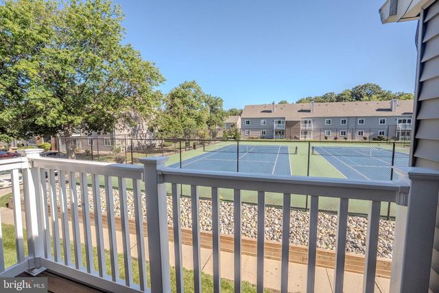 8304 TAMARRON DR, Plainsboro, NJ 08536
