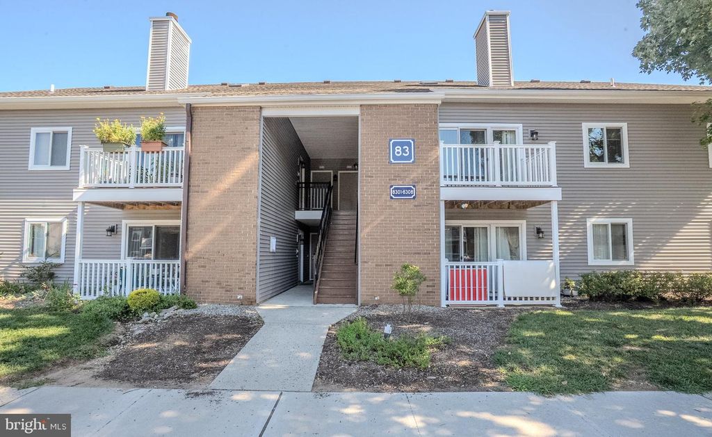 8304 TAMARRON DR, Plainsboro, NJ 08536