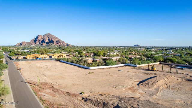 3627 E BETHANY HOME Road 2, Paradise Valley, AZ 85253