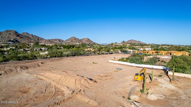 3627 E BETHANY HOME Road 2, Paradise Valley, AZ 85253