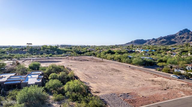 3627 E BETHANY HOME Road 2, Paradise Valley, AZ 85253