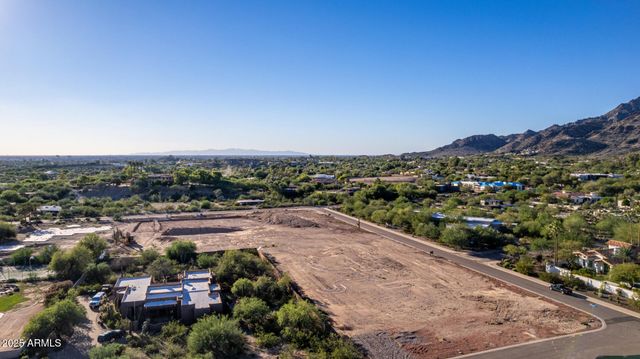 3627 E BETHANY HOME Road 2, Paradise Valley, AZ 85253