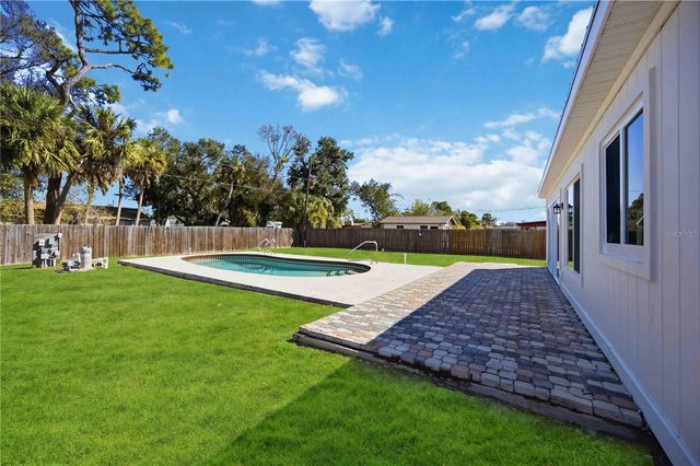 1302 EAGLE STREET, Port Charlotte, FL 33952