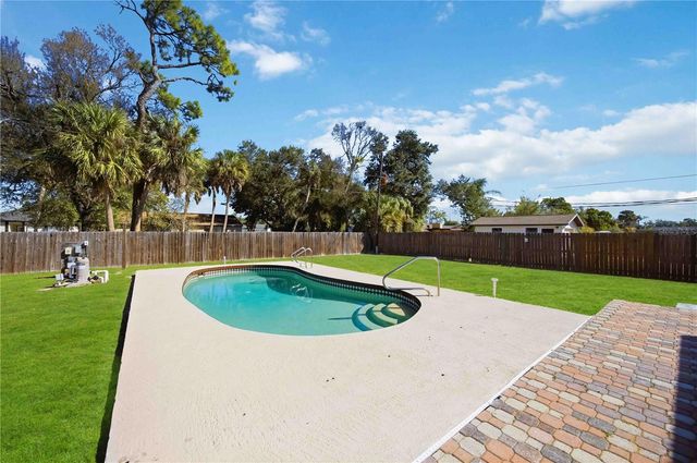 1302 EAGLE STREET, Port Charlotte, FL 33952