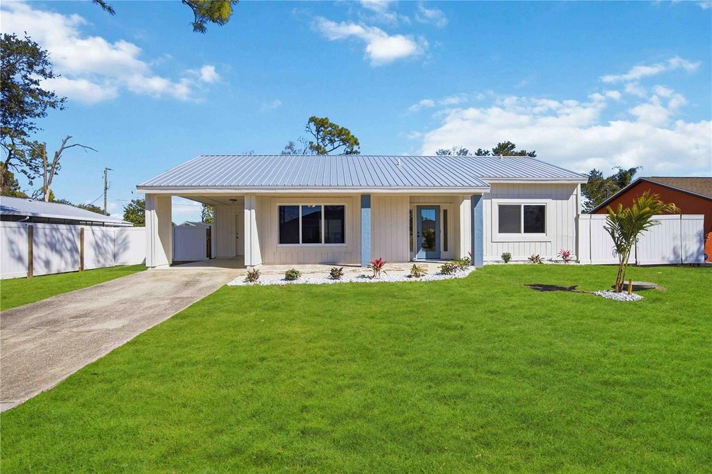 1302 EAGLE STREET, Port Charlotte, FL 33952