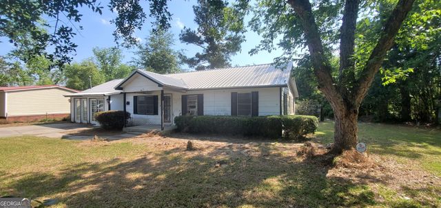810 Laura Street, Glennville, GA 30427