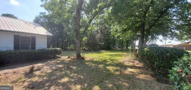 810 Laura Street, Glennville, GA 30427