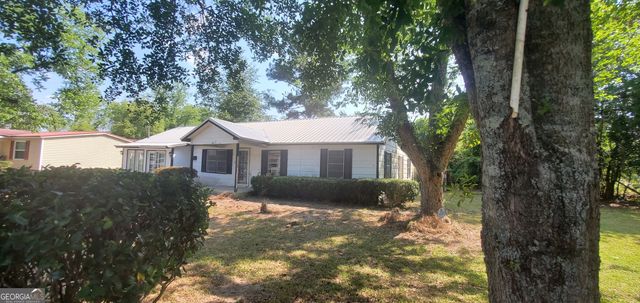 810 Laura Street, Glennville, GA 30427