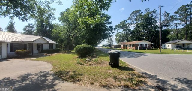810 Laura Street, Glennville, GA 30427