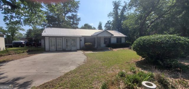 810 Laura Street, Glennville, GA 30427