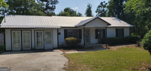810 Laura Street, Glennville, GA 30427