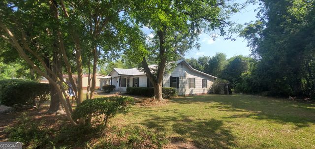810 Laura Street, Glennville, GA 30427